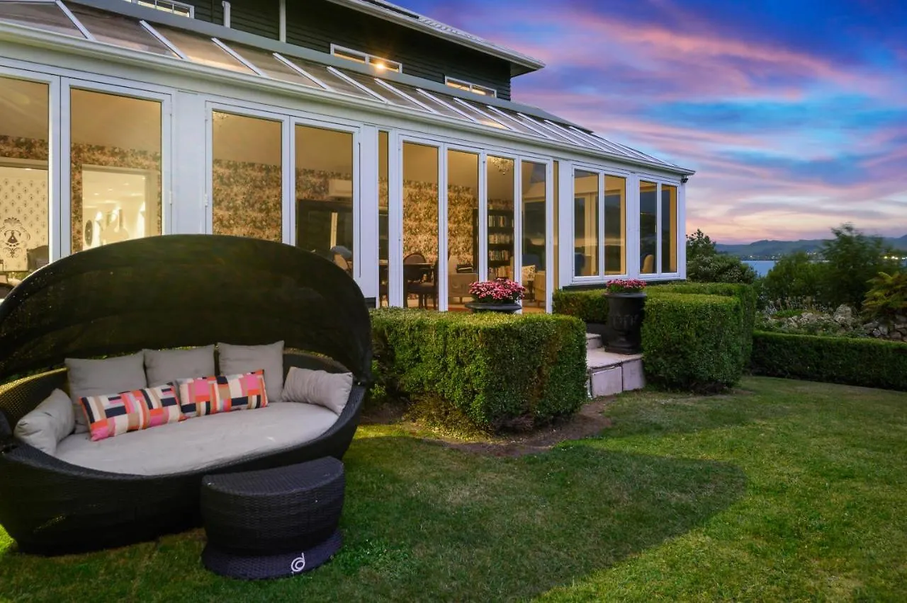 Black Swan Lakeside Boutique Hotel Rotorua