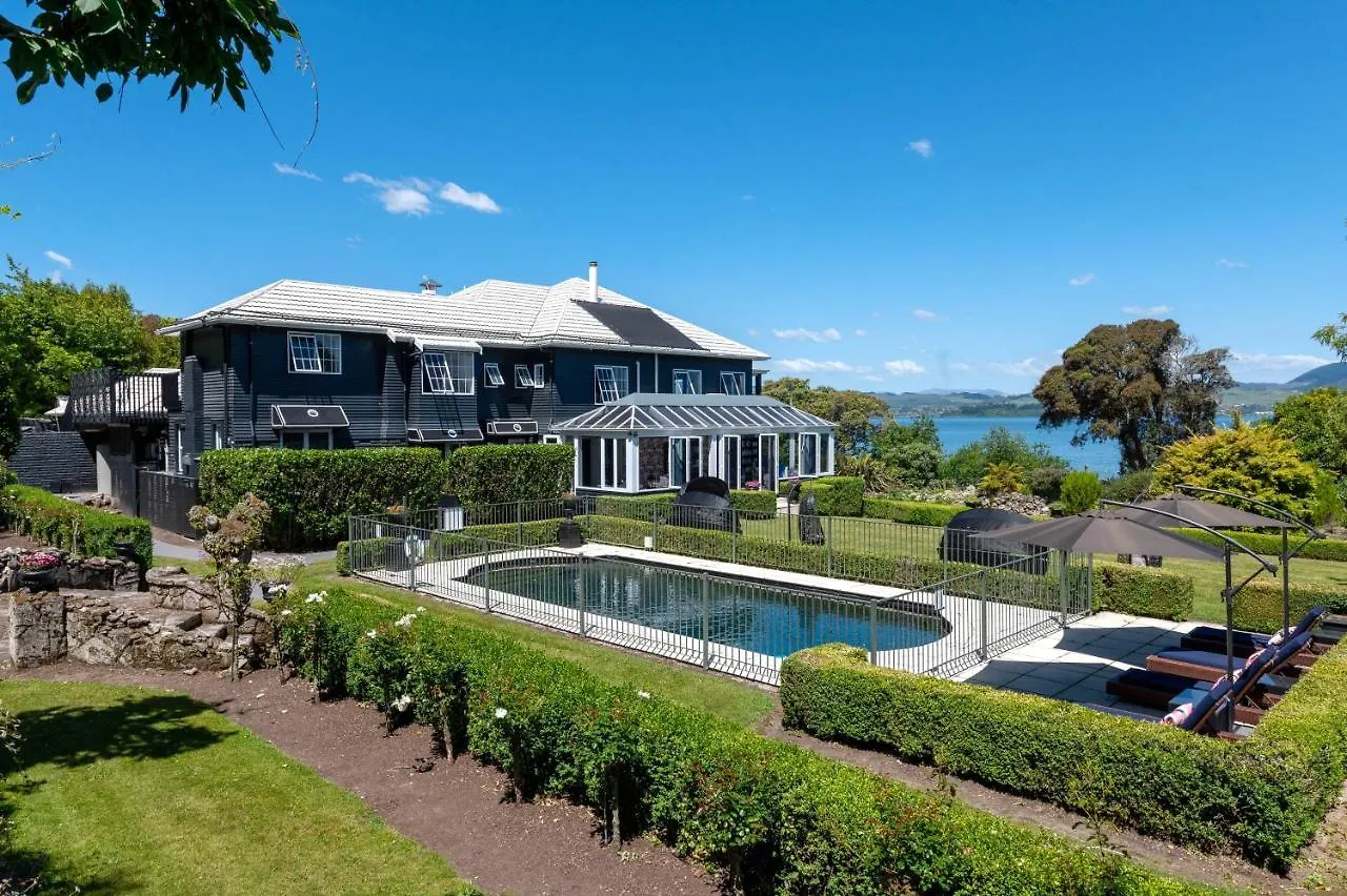 Black Swan Lakeside Boutique Hotel Rotorua